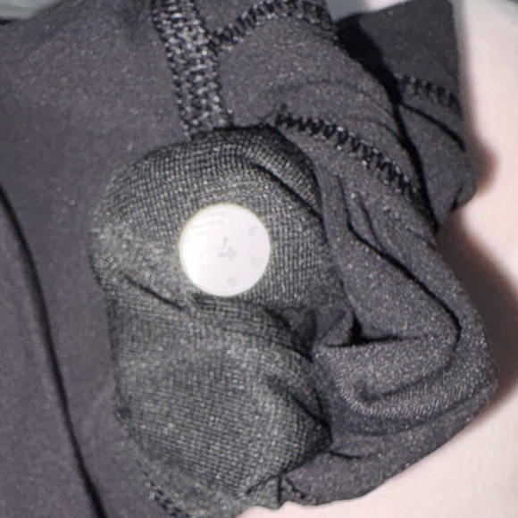 Lululemon Cropped Black Leggings - Picture 4 of 5